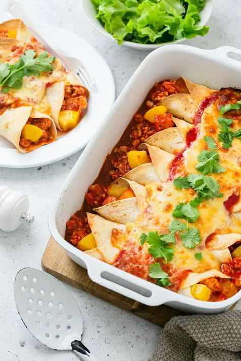 Healthy Hawaiian Enchiladas Cooked Chicken Breast Recipes, Asian Chicken Breast Recipes, Healthy Quiche, Healthy Mummy, Gluten Free Soy Sauce, Delicious Family Meals, Enchiladas Recipe, Narcissistic Parent, Asian Chicken