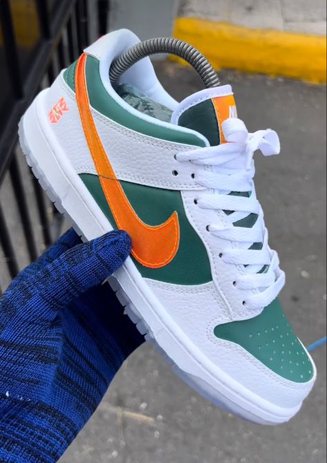 Nike sneakers dunks NY Orange Nike Shoes, Nike App, Orange Shoes, Yellow Shoes, Nike Green, Nike Dunks, White Nikes, Green Orange, Green And Orange