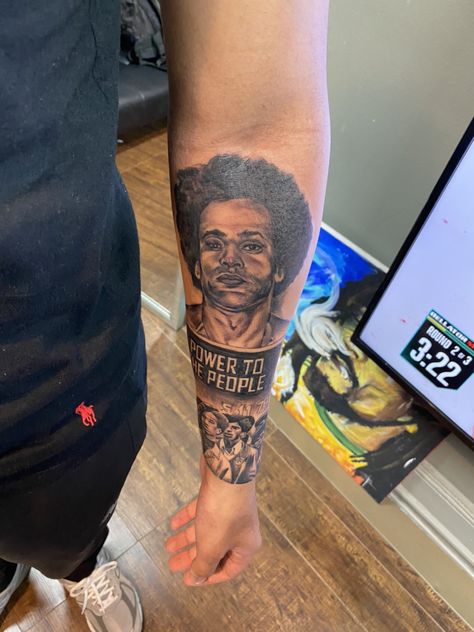 Huey P Newton The Black Panther Party Tattoo Proud Family Tattoo Ideas, Fred Hampton Tattoo, Black Panthers Tattoos, Black Activist Tattoos, Unapologetically Black Tattoo, Power To The People Tattoo, Mlk Tattoos, Black Power Tattoo Men, Black Panther Tattoo Men