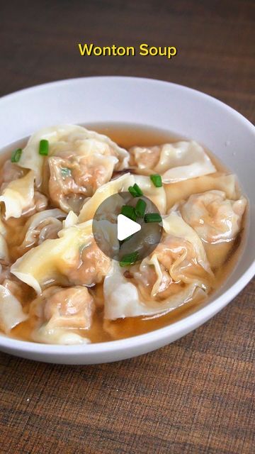 Creamy Wonton Soup, Wonton Filling, Soup Chicken Broth, Korean Food Side Dishes, Wonton Soup Recipe, Asian Soups, Dried Seaweed, Best Dumplings, Won Ton