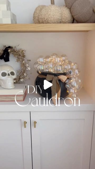 Designs By Ceres on Instagram: "Cauldron DIY by @aurelie.erikson 💣🔮 seriously!!! 🤩 super easy to make it! I’m definitely making one this Halloween! 🔮 what do you guys think? #halloween #halloweendecor #halloweendiy" Cauldron Decor, Aurelie Erikson, Halloween Cauldron, Halloween Rocks, Halloween Countdown, Halloween Everyday, Home Decor Hooks, Home Decor Crate, House Things