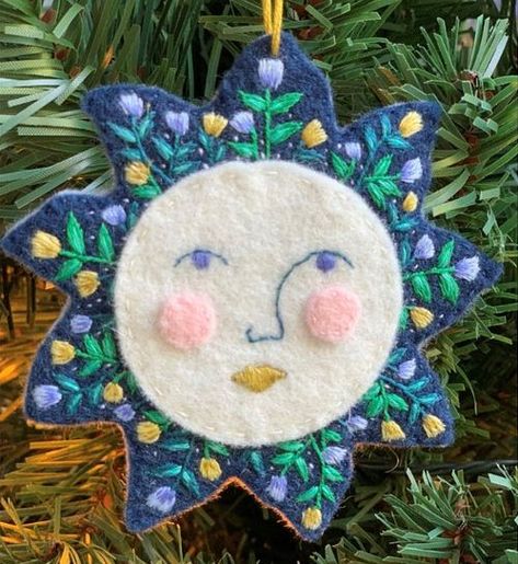 Moon Star #embroidery #felt Celestial Decorations, Modern Embroidery Kit, Felt Sheets, Felt Embroidery, Felt Decorations, Modern Embroidery, Embroidery Kit, Moon Star, Fabric Projects