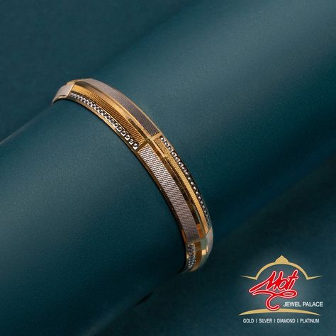 Gents Gold Kada Design, Gents Kada Design In Gold, Gold Kappu, Kada Design, Gents Kada, Mens Gold Diamond Rings, Mens Bracelet Gold Jewelry, Man Gold Bracelet Design, Gold Kada