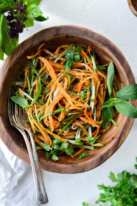 Carrot Slaw Recipe, Thai Buffet, Thai Basil Beef, Spicy Dressing, Chili Garlic Paste, Thai Spices, Carrot Slaw, Spiced Carrots, Julienned Carrots