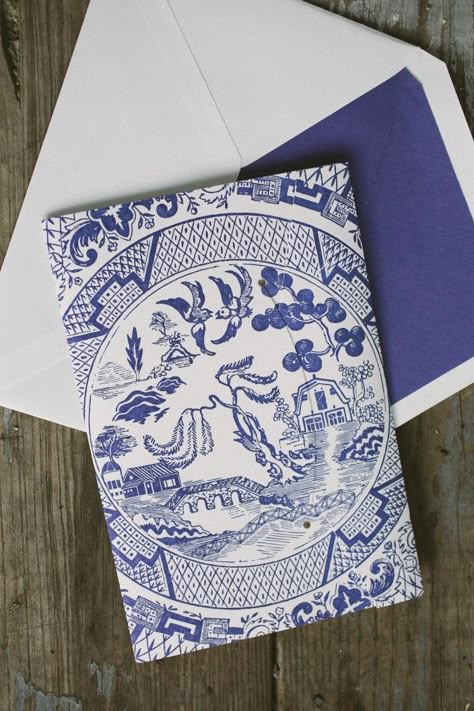 Custom chinoiserie inspired pocketfold wedding invitations from Smock China Blue Wedding, Chinoiserie Invitation, Chinese Wedding Invitation Card, Asian Wedding Invitations, Letterpress Wedding Invitation Suite, Asian Wedding Decor, Chinoiserie Wedding, Chinese Wedding Invitation, Chinese Wedding Decor