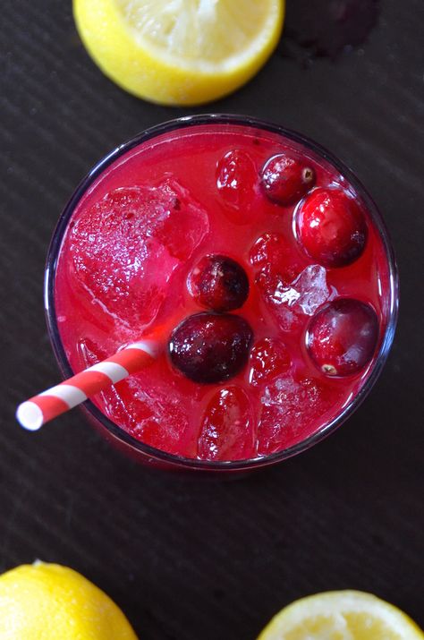 Turn leftover cranberry sauce into this incredible Cranberry Sauce Margarita cocktail. Strawberry Margarita Recipe, Easy Margarita Recipe, Cranberry Margarita, Lifestyle Advice, Leftover Cranberry Sauce, Cocktail Appetizers, Cranberry Cocktail, Cranberry Sauce Recipe, Best Party Food