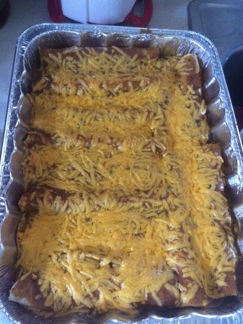 Recipe for brown gravy type enchiladas sauce for beef enchiladas | TexAgs Recipe For Brown Gravy, Cheese And Onion Enchilada Recipe, Enchilada Gravy Recipe, Enchilada Gravy, Chili Gravy Recipe, Healthy Hamburger Meat Recipes, Recipe Enchiladas, Sauce For Beef, Mexican Sauce Recipes