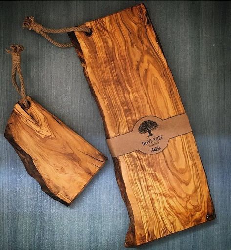 Wood Charcuterie Board, Wood Dishes, Wood Chopping Board, Wooden Toys Plans, Wooden Chopping Boards, Wine Cheese, Wooden Plates, Wood Creations, Hard Wood