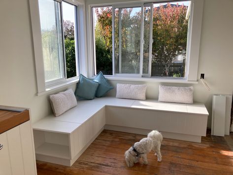 Custom Bench with storage and open shelving at ends. Great for dog food etc Corner Window Seat With Storage, Windows Ideas Living Room, Window Seating Design, Corner Window Bench, Windows Ideas Bedroom, Bedroom Reading Nook Cozy Corner, Reading Nook Seating, Window Ideas Living Room, Aesthetic Window Seat