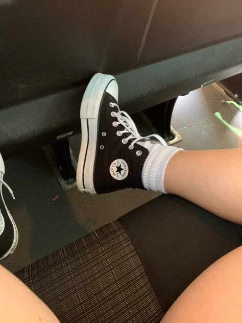 High Top Converse Aesthetic, Platform Converse Outfit, Converse Platforms, Knee High Converse, High Top Converse Outfits, Cute Converse Shoes, Converse Aesthetic, Converse Girls, Girlfriend Aesthetic