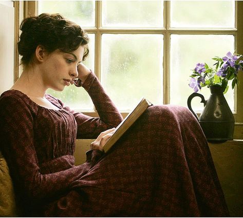 ⚜️Period Dramas Forever on Instagram: “{Becoming Jane} . . (Swipe!) . . #perioddramasforever #perioddramas #perioddrama #theduchessofdrama #fashion #historicaldrama…” Sitting On A Couch, Jane Austen Movies, Era Victoria, Little Dorrit, Becoming Jane, Septième Art, Isla Fisher, Elizabeth Bennet, Natalie Dormer