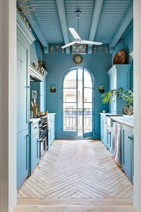 Pin It Best Engineered Wood Flooring, Herringbone Wood Floor, Gravity Home, Herringbone Wood, Galley Kitchens, Casa Vintage, Design Blogs, Painted Walls, Blue Cabinets