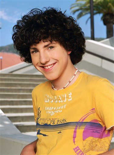 Sean Flynn Amir Chase Matthews, Matthew Underwood, Sean Flynn, Zoey 101, Story Stone, Friend Zone, Jamie Lynn, Childhood Tv Shows, Stone Cold