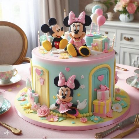 @erlitakrist Mickey Mouse Cake 1st Birthday, Mickey And Minnie Mouse Cake, Birthday Cake Mickey Mouse, Kue Disney, Mother Birthday Cake, Mickey Mouse Clubhouse Cake, Minnie Mouse Birthday Cake, Mickey And Minnie Cake, Twin Birthday Cakes