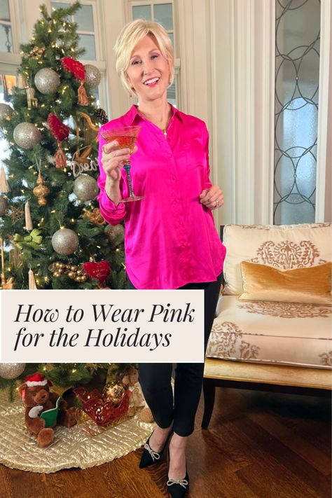 Looking to brighten up your holiday wardrobe? Learn how to wear pink for the holidays with these stunning outfit ideas! Discover holiday outfits featuring pink that combine elegance with festive cheer. From playful pink accessories to stylish pink dresses, these pink holiday fashion ideas offer the perfect way to celebrate in style. Add a touch of pink to your holiday attire and make every moment special. Red Christmas Outfit, How To Make Pink, Holiday Party Tops, Casual Christmas Party Outfit, Trendy Christmas Outfits, Christmas Party Outfit, Holiday Attire, Pink Holiday, What To Wear To A Wedding