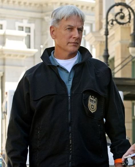 Mark Harmon Family, Jethro Gibbs, Ncis Gibbs Rules, Gibbs Ncis, Old Man Pictures, Abby Sciuto, Man Pictures, Gibbs Rules, Ncis Cast