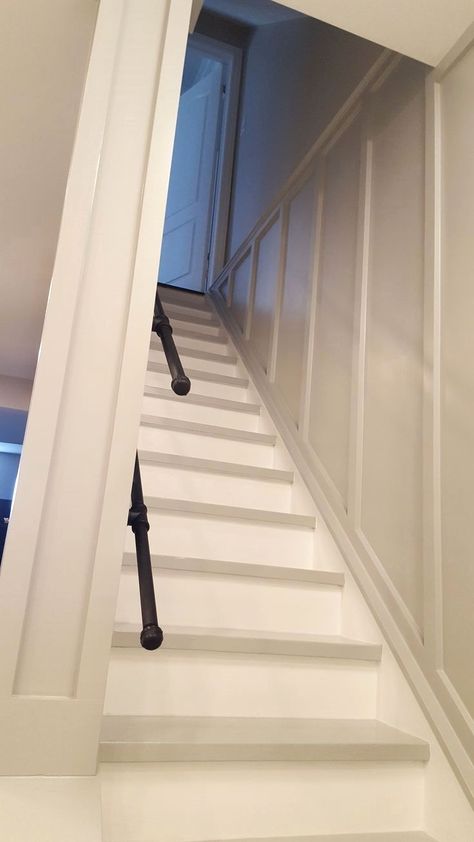 Wall Treatments Stairwell, Basement Stairwell Makeover, Basement Stairwell Decor, Basement Stairway Decorating, Basement Stairway Ideas, Stairwell Wall Ideas, Basement Stairwell Ideas, Basement Stairway, Basement Stairwell