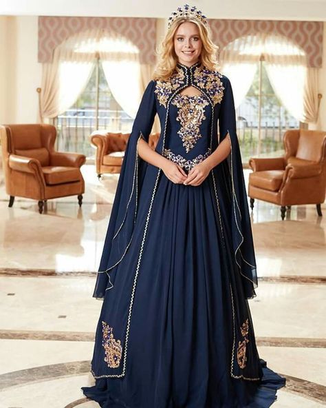 Blue Dress | Sci-Fi Royalty Dress Baju Kahwin, Royalty Dress, Fantasy Dresses, Traditional Wedding Dresses, Fantasy Gowns, Medieval Dress, فستان سهرة, Fantasy Dress, Maxi Dress Evening