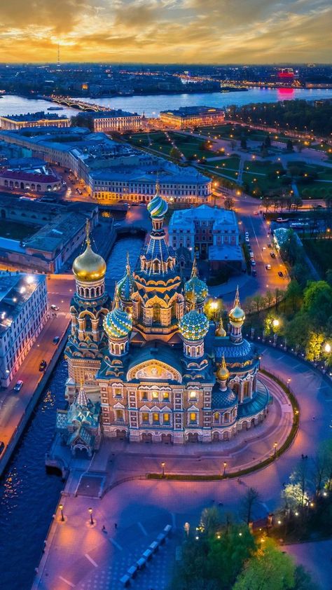 The Church of the Saviour on Spilled Blood is the beautiful centerpiece of this photo. Russia Travel, Russian Architecture, Saint Petersburg Russia, City Wallpaper, Petersburg Russia, Saint Petersburg, Beautiful Places To Visit, Pretty Places, Scenery Wallpaper