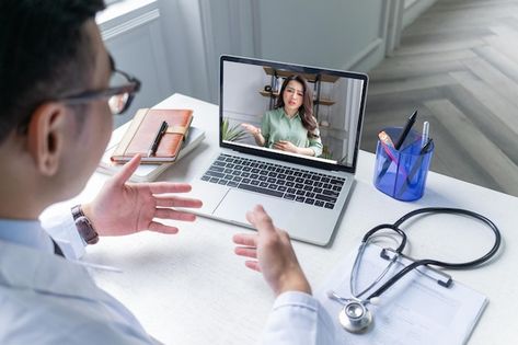 Photo asian doctors are telemedicine for... | Premium Photo #Freepik #photo #doctor-consultation #medical-consultation #online-doctor #doctor-computer Photo Doctor, Doctor Consultation, Medical Consultation, Online Consultation, Online Doctor, Heart Tree, Cityscape Photos, Doctor Medical, Premium Photo