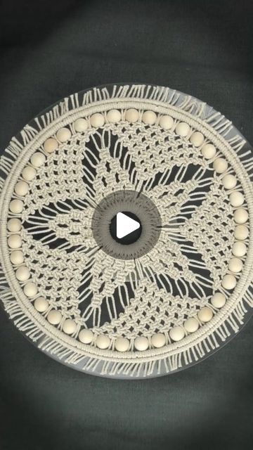 Macrame School, Diy Macramé, Macrame Dreamcatcher, Macrame Hoop, Tutorial Macramé, Macrame Knots Pattern, Macrame Hanger, Instagram Diy, Macrame Knots