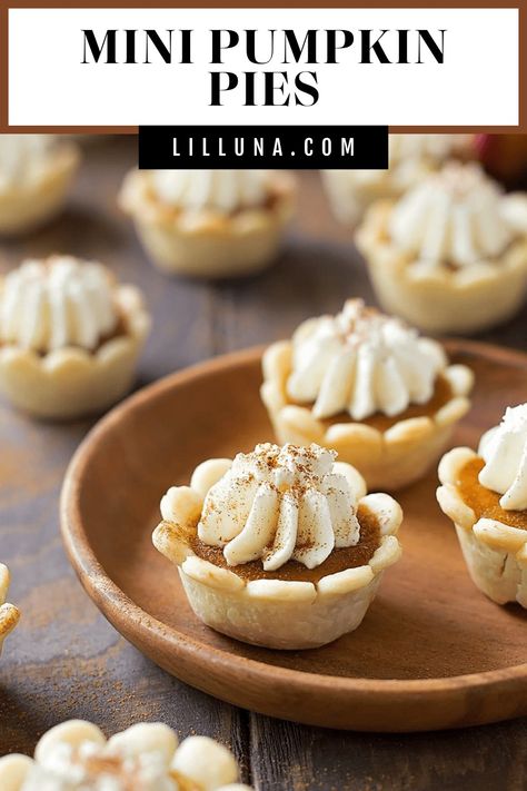 Mini pumpkin pies are everything you love about a smooth and creamy homemade pumpkin pie, in a cute & tasty bite-sized portion!! #minipumpkinpie #pumpkinpie #minipie #thanksgiving #pumpkin Pumpkin Tartlets, Baking Night, Mini Pumpkin Pie, Tiny Bites, Homemade Shortbread, Pumpkin Tarts, Lil Luna, Mini Pumpkin Pies, Pie Bites