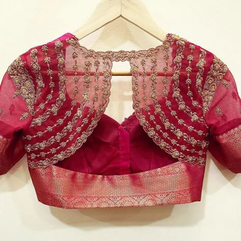 Netted Blouse Designs, Square Neck Blouse, Latest Bridal Blouse Designs, Blouse Designs Catalogue, New Saree Blouse Designs, Mysore Silk, Traditional Blouse Designs, Latest Model Blouse Designs, Fashionable Saree Blouse Designs