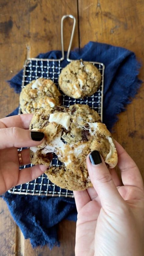 Sourdough S'mores Cookies - Mostly Sourdough Sourdough Smores Cookies, Sourdough Cookies, Vegetarian Marshmallows, Flake Recipes, Smores Cookies, Sourdough Starter Discard Recipe, Homemade Sourdough Bread, Chocolate Graham Crackers, Summer Baking