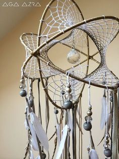 Atom Diy Dream Catcher, Atrapasueños Diy, Hantverk Diy, Dream Catcher Craft, Dream Catcher Diy, Crystal Prisms, Dreamcatchers, String Art, Suncatchers