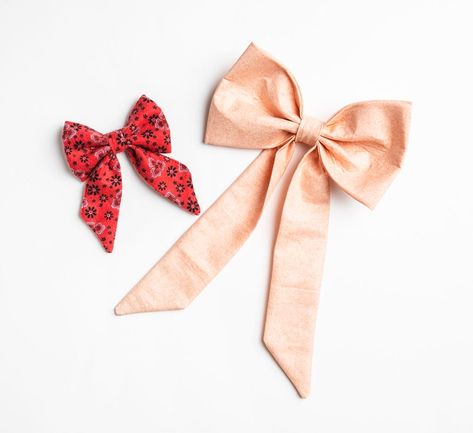 Fabric Hair Bow - FREE PATTERN - Notions - The Connecting Threads Staff Blog Sailor Bow Pattern, Fabric Bow Pattern, Bow Sewing Pattern, No Sew Bow, Fabric Hair Bow, Connecting Threads, Erasable Gel Pens, Sailor Bow, Fabric Hair Bows