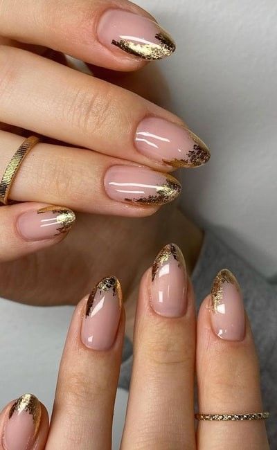 Rose Gold Leaf Nails, French Nail With Gold, Rose Gold French Nails, Wedding Nails With Gold, Rose Gold French Tip Nails, Gold And Pink Nails, Nails With Rose Gold, Gold Tip Nails, Bride Nail