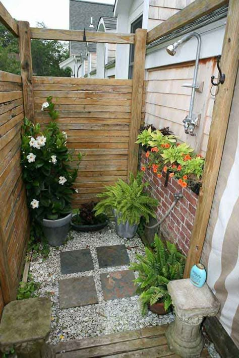 Outdoor Shower Ideas, Outside Showers, Outdoor Shower Enclosure, Outdoor Bathroom Design, Home Greenhouse, Garden Shower, Outdoor Bath, Collection Ideas, Shower Collection