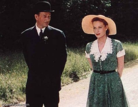 The Quiet Man....Maureen O'Sullivan and John Wayne. Yes, it makes you smile. The Quiet Man Movie, Quiet Man, Maureen O Hara, The Quiet Man, John Wayne Movies, Maureen O'hara, John Ford, Actrices Hollywood, Man Movies