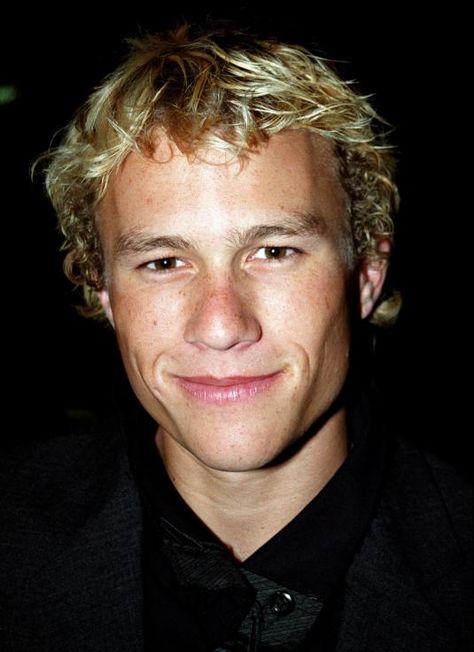 Heath Ledger - Heath Smile Appreciation Thread #4: Because his ... Heath Ledger Smile, Health Ledger, Romantic Hairstyles, River Phoenix, Denise Richards, Matt Damon, Heath Ledger, Cameron Diaz, Kesha