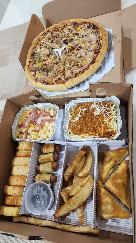 Pap Pizza Hut, Kawaii Cooking, Food Babe, Yummy Comfort Food, Think Food, Buffet Food, Pizza Hut, Snap Food, Food Platters