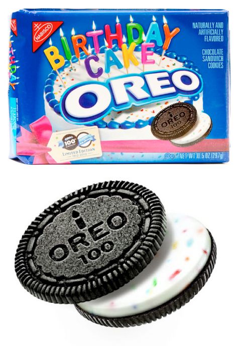 Cuesta tres dólares más diez                                                                                                                                                                                 Más Oreos Birthday Cake, Birthday Cake Oreos, Birthday Oreos, Limited Edition, Weird Oreo Flavors, Oreo Birthday Cake, Oreo Cookie Flavors, Weird Snacks, American Snacks