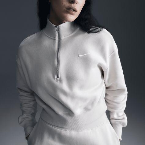 2024 Photoshoot, Nike Women Outfits, Nike Sportswear Phoenix Fleece, Luxury Loungewear, Loungewear Luxury, Nike Sweatshirts, Cropped Sweatshirt, Women Lifestyle, Nike Outfits