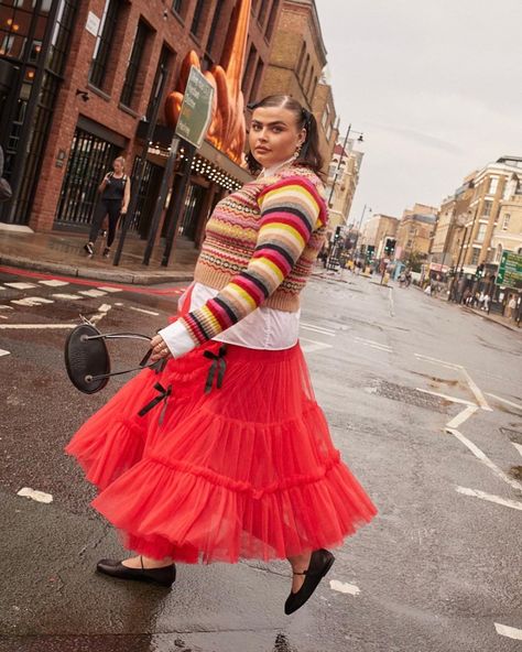 Maximalist Skirt, Fashion Week Outfit, London Fashion, Fashion Week Street Style, London Fashion Week, Plus Size Fashion, Fashion Week, Plus Size, Street Style