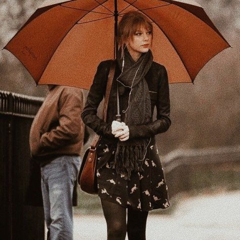 In The Rain, The Rain, Taylor Swift, Swift, Umbrella