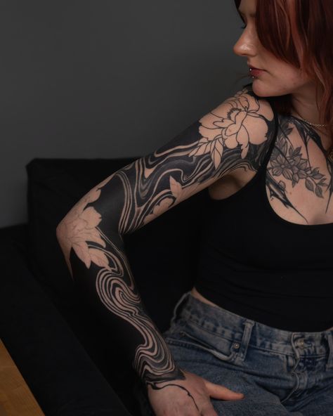 Asymmetrical sleeves. Liquid marble tattoo. I’m located in Utah but I’ll be traveling to Virginia in Sept. I have 9th, 11th available still! #utahtattooartist #blkttt #saltlaketattoo #tattooart #utahtattoo #tattooideas #tattooedwomen #abstracttattoo #freehandtattoo #blackworkers #darkornaments #neojapanesetattoo Knee Tattoo Blackwork, Negative Tattoo Sleeve, Marble Sleeve Tattoo, Blastover Tattoo Sleeve, Abstract Black Work Tattoo, Woman Arm Sleeve Tattoo, Japanese Blackwork Tattoo, Tattoo Rework, Marble Tattoo