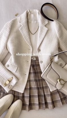 Old Money Style Women, Look Old Money, Old Money Aesthetic Outfit, Old Money Look, Outfit Old Money, Money Aesthetic, Old Money Style, Classy Casual Outfits, Teenager Outfits