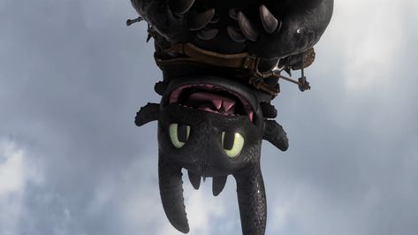 Toothless Movie, Toothless Wallpaper, Dragon Mobile, Toothless And Stitch, Dragon Wallpaper, Dragon Movies, Toothless Dragon, Birthday Gifts For Boyfriend Diy, Dragon Trainer