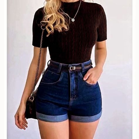 Short Mom, Trendy Date Night Outfit, Jeans Mom, Short Jeans, Shorts Jeans, Night Outfits, Knitwear Women, High Waisted Shorts, Denim Fashion