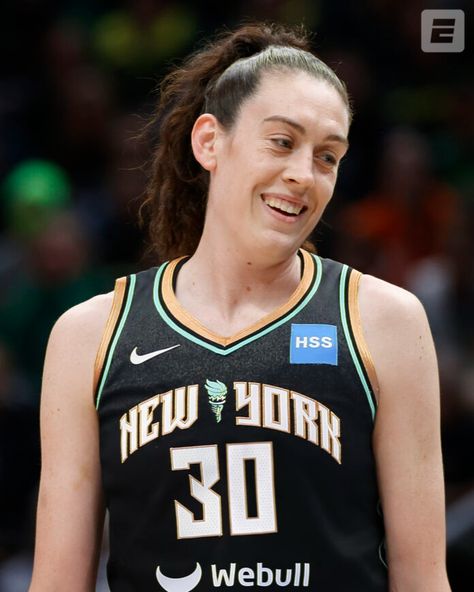 Breanna Stewart Net Worth: Contract, Salary And Income Explored Breanna Stewart, Soccer Women, Usa Soccer Women, Usa Basketball, Usa Soccer, Target Clothes, Women's Basketball, School Team, Free Agent