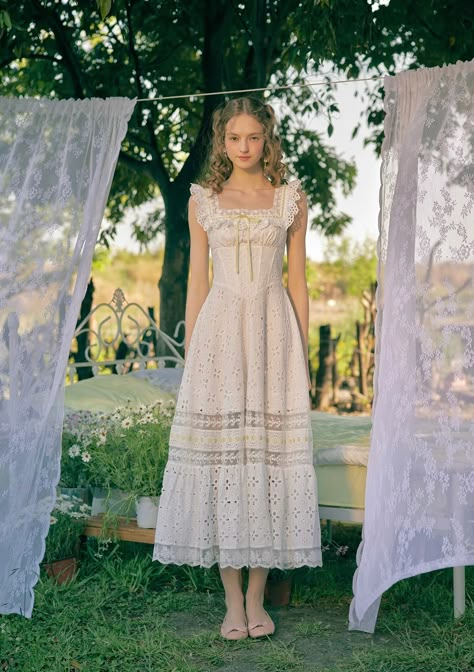 The in-stock will be shipped within 1-2 days, the pre-order will be shipped within 15 business days Materials: Shell：100%Cotton Lining：90%Polyester 10%Cotton Features: French countryside style: Fresh and full of rustic charm with a French-inspired design. Exquisite craftsmanship: Intricate embroidered lace decoration m White Cottage Dress, White Cottagecore Dress, Cottagecore Outfit Ideas, Interesting Clothing, High Low Fashion, Prairie Dresses, Cottage Dress, Boho Whimsical, Cottagecore Outfit