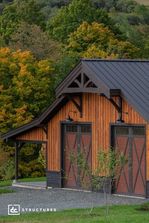 Barn Ideas Buildings, Dc Structures, Garage Transformation, Small Barns, Black Houses, Barn Kits, American Barn, Barn Shop, Barn Siding