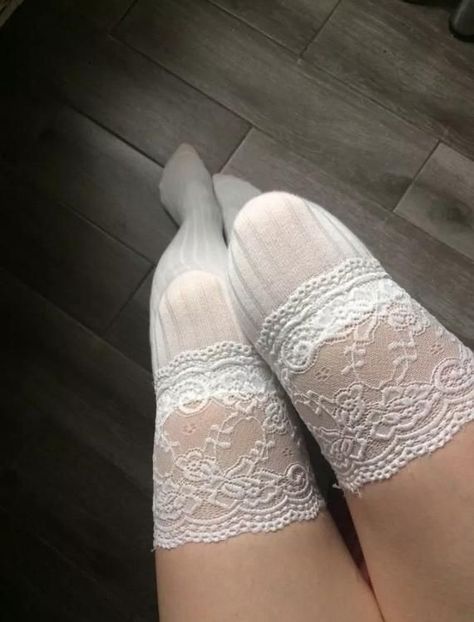 White Thigh High Socks, White Thigh Highs, Socks Aesthetic, Lace Stockings, White Stockings, Lace Leggings, Estilo Hippie, Stocking Tights, Thigh High Socks