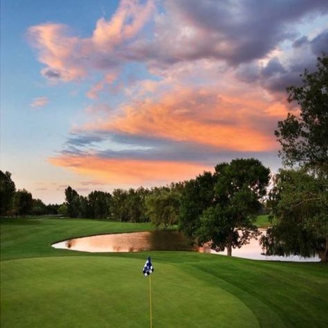 S01 - E01 TeeUpGolf Academy Talk. Colorado Sunset, Chi Linh, Golf Course Photography, Golf Photography, Sunrise Landscape, Best Golf Courses, Love Funny, Best Pics, Golf Sport