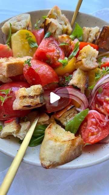 Snejana Andreeva on Instagram: "Comment ✨SALAD✨ and I’ll send the recipe directly to your DMs — (Instagram ONLY) If you’re watching on Facebook, read below ⬇️ for the link 🔗   
⠀⠀⠀⠀⠀⠀⠀⠀⠀⠀⠀   
I’ve put a little twist on a classic Italian Panzanella Salad that takes it to the next level. If you’ve never had a panzanella salad before, it’s a must, especially as the weather gets warmer. Panzanella is a traditional Tuscan and Umbrian “peasant” salad that was created to use up stale bread 🥖. My version features charred crostini instead, with a mix of onions, fresh tomatoes 🍅 and a simple dressing that is just beautifully absorbed by the bread. Panzanella Salad often includes cucumbers and sometimes basil or fresh parsley.
⠀⠀⠀⠀⠀⠀⠀⠀⠀⠀⠀    
INSTAGRAM ONLY 💬 Comment the word ✨SALAD✨ in the comme Panzanella Salad, Stale Bread, Classic Italian, Fresh Parsley, Fresh Tomatoes, Appetizers For Party, Basil, Twist, Salad