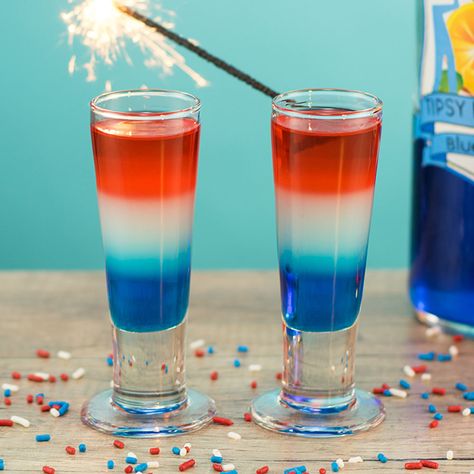 Bomb Pop Shot, Blue Hawaiian Cocktail, Vodka Mixers, Strawberry Daiquiri Mix, Colada Drinks, Jungle Juice Recipe, July Cocktails, Bartender Recipes, Pina Colada Drinks